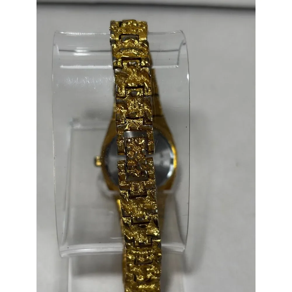 Vintage Waltham gold nugget type quartz women's watch, running